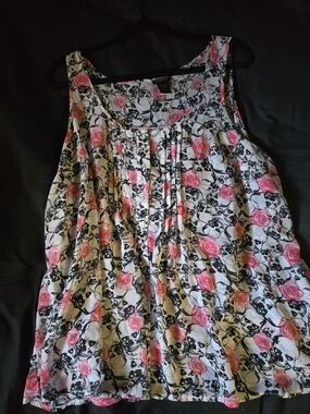 torrid Skull White Floral Tank with Pink Roses and Black Accents